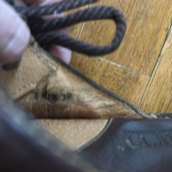 Super adorable born shoes with southwest pattern - Picture 5 of 5